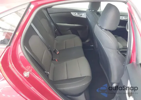 2024 Kia Forte Lxs z USA, uszkodzony, nr VIN 3KPF24AD9RE817419